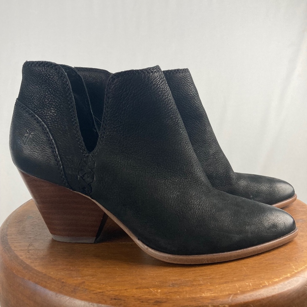 FRYE Reina Cut Out Bootie Black Leather Sz 6.5 M Western Ankle